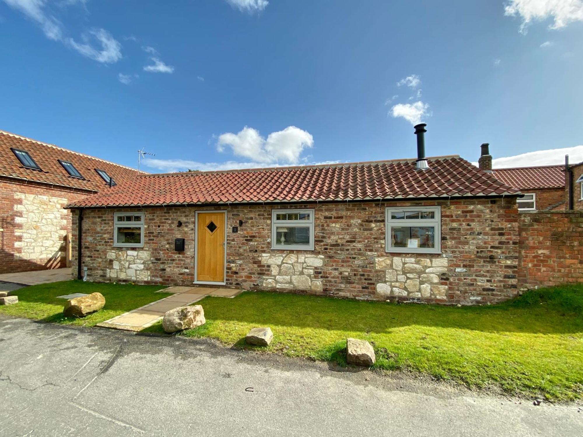 Village Barn Conversion Near York Extérieur photo